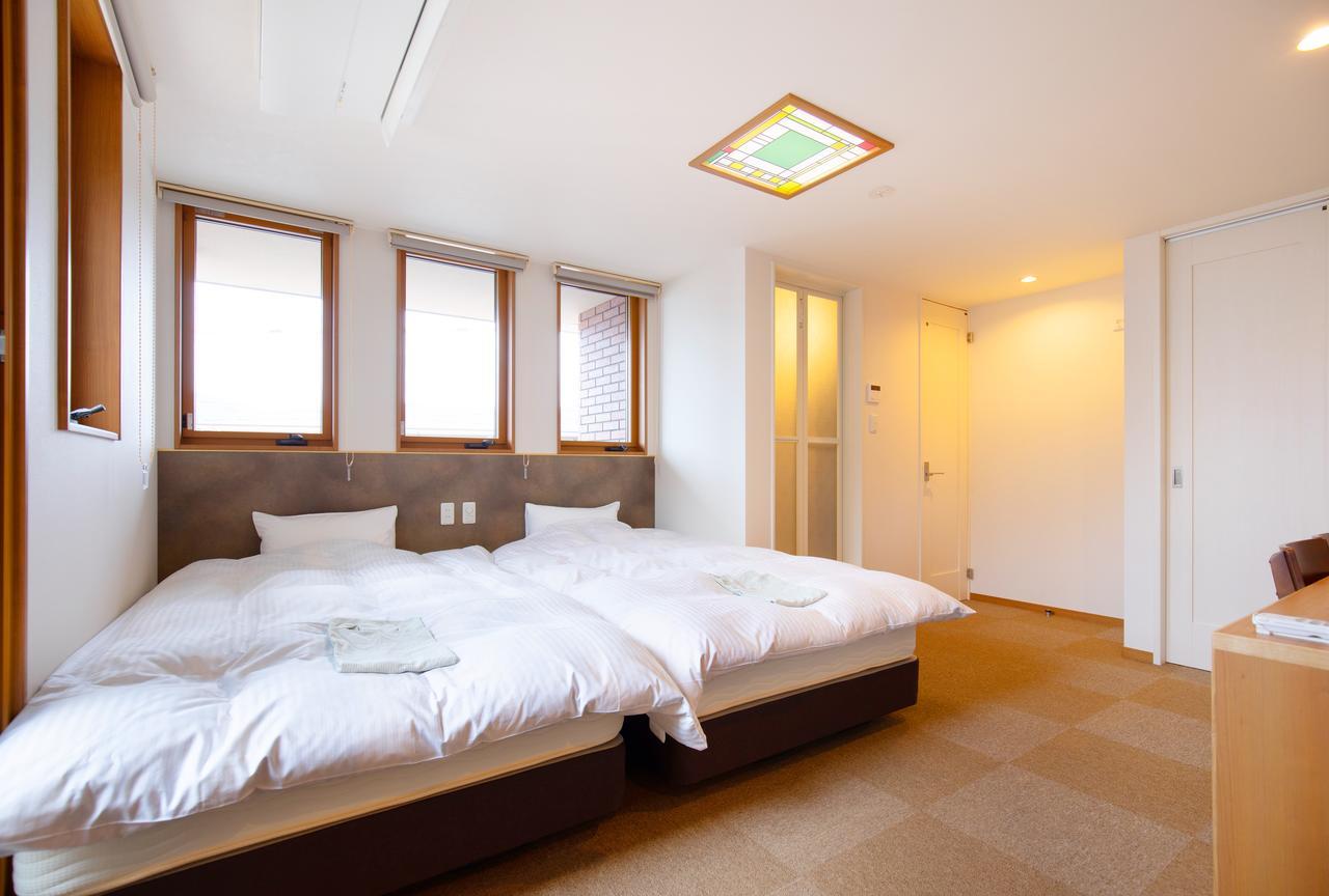 Wright Style Hotel Naoshima Buitenkant foto